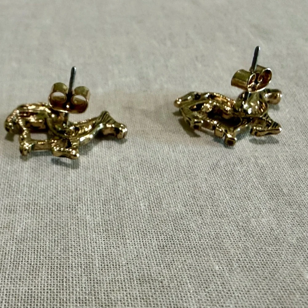 Vintage Gold Tone Horse Stud Earrings - Picture 4 of 7